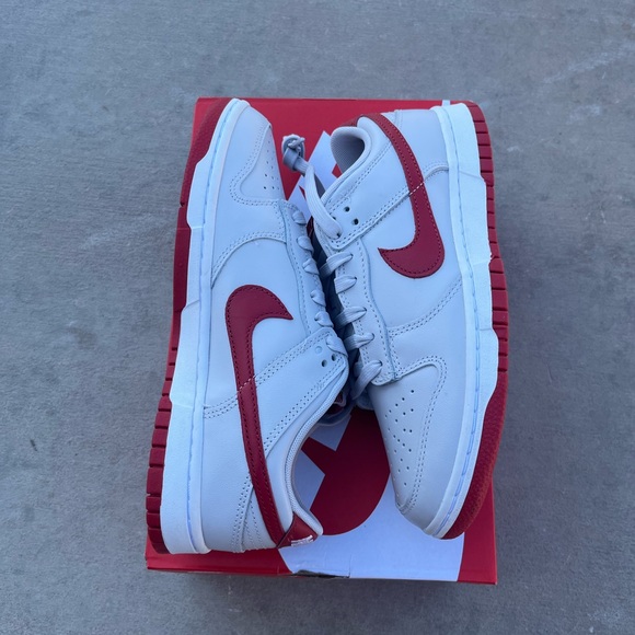 Nike Dunk Low Varsity Grey Varsity Red - Picture 4 of 7